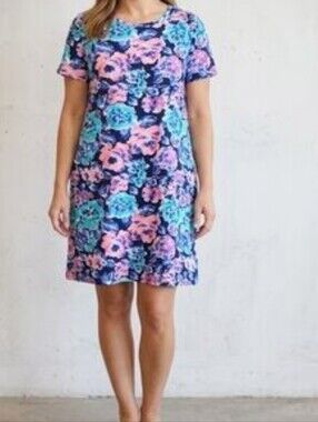 Kim Rogers lounging dress floral pattern pretty sleeves this is a petite…